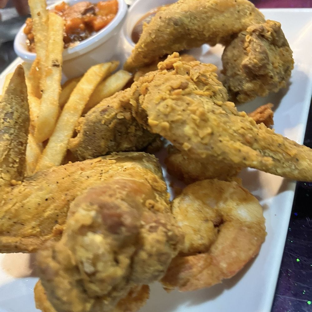 Boss Queens Soul Cafe - Soul Food Near Me - Norfolk, Virginia
