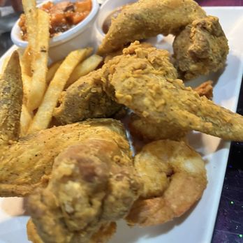 Boss Queens Soul Cafe - Soul Food Near Me - Norfolk, Virginia