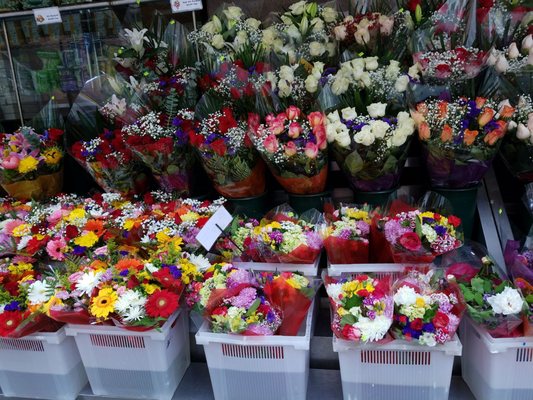 Murray Hill Market by null