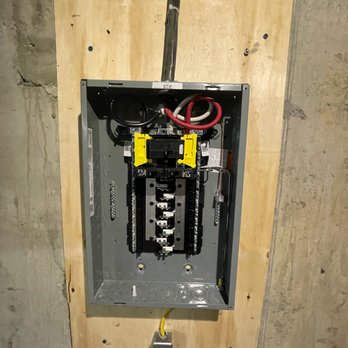 Voorheesville Electric - 100 Amp Sub Panel. Temporary Outlet Placed Under Panel. - Electricians Near Me Voorheesville Electric - 100 Amp Sub Panel. Temporary Outlet Placed Under Panel. - Electricians Near Me