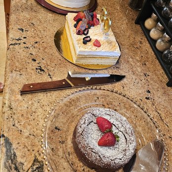 Cakes by Karl - Desserts Near Me - Vallejo, California Cakes by Karl - Desserts Near Me - Vallejo, California