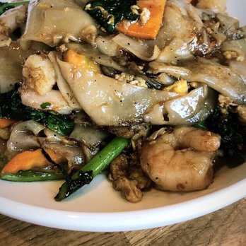Spice Asian Kitchen - Pad see ew - Asian Fusion Near Me - Fort Mill, South Carolina