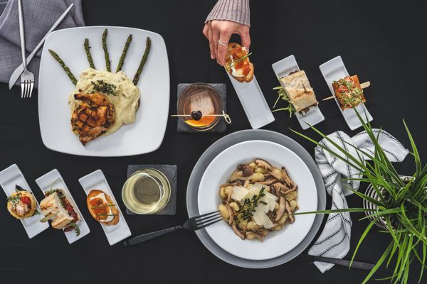 The FIFTH Rooftop Restaurant & Bar by null