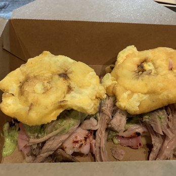 El Super Pan - Media noche con tostones - Latin American Near Me - Atlanta, Georgia El Super Pan - Media noche con tostones - Latin American Near Me - Atlanta, Georgia
