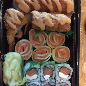 Momo Sushi - Manhattan roll (top), Naruto roll w/salmon (middle), Philly roll (bottom). All delicious. - Japanese Near Me - Milford, Connecticut Momo Sushi - Manhattan roll (top), Naruto roll w/salmon (middle), Philly roll (bottom). All delicious. - Japanese Near Me - Milford, Connecticut