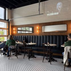 Bar Mezzo - Seating area