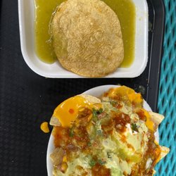 Little México - Mulita & Nachos