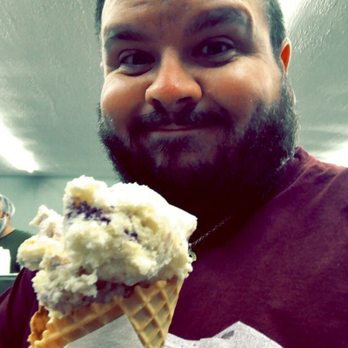 Lil Joe’s - Blueberry cream pie ohhhhhh yea!!!! - Ice Cream & Frozen Yogurt Near Me - Albany, Kentucky Lil Joe’s - Blueberry cream pie ohhhhhh yea!!!! - Ice Cream & Frozen Yogurt Near Me - Albany, Kentucky