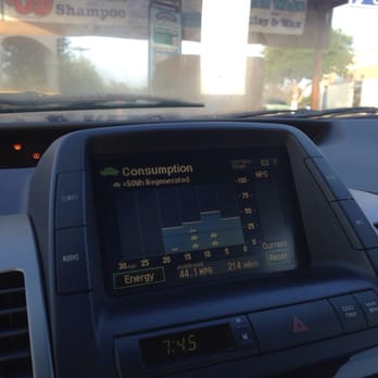 Hamner Car Wash - Friday, October 10 7:45 AM sign says they open at 7:30 AM no one insight.  Epic fail - Car Wash Near Me - Norco, California