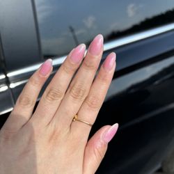 T & H Nails - Nails