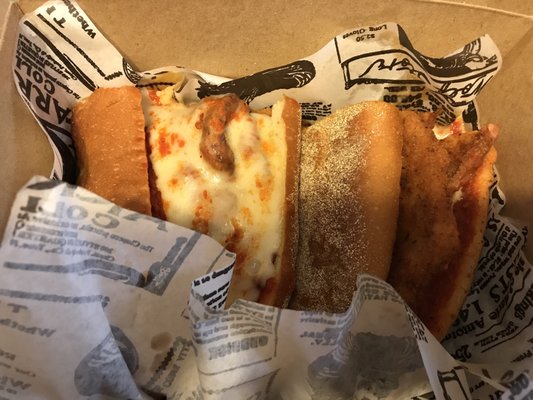 The Pizza Parlor by null