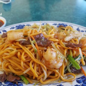 Brothers Noodles - House combination lo mein - Chinese Near Me - Tucson, Arizona Brothers Noodles - House combination lo mein - Chinese Near Me - Tucson, Arizona