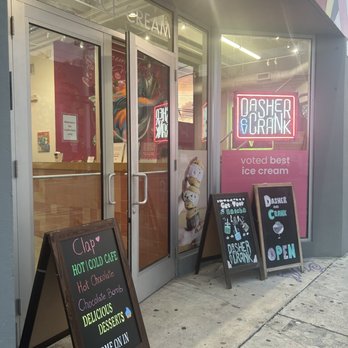 Dasher & Crank - entrance to the ice cream - Ice Cream & Frozen Yogurt Near Me - Miami, Florida