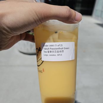 Yifang Taiwan Fruit Tea - Colma - Yakult passion fruit green tea - Bubble Tea Near Me - Colma, California Yifang Taiwan Fruit Tea - Colma - Yakult passion fruit green tea - Bubble Tea Near Me - Colma, California