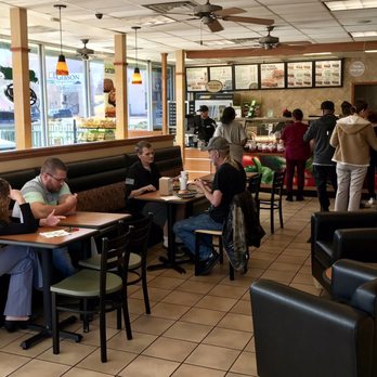 Subway - Leather chairs and a fireplace to the left. - Fast Food Near Me - Albuquerque, New Mexico