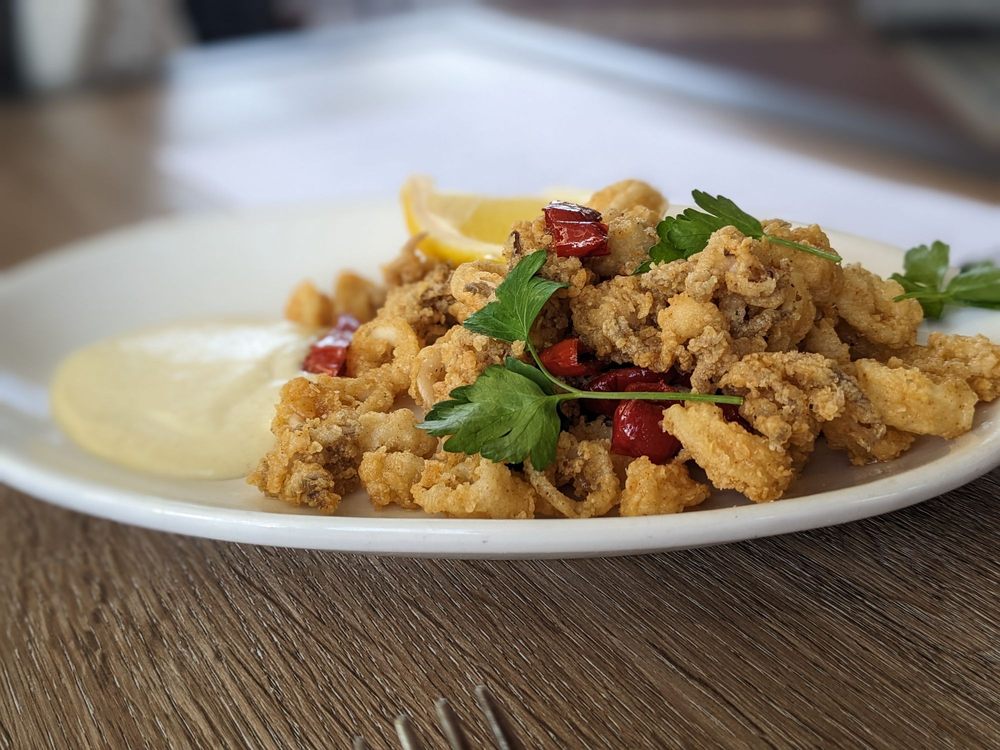 Matts Rotisserie & Oyster Lounge