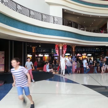 Hoyts Entertainment Quarter - Inside the cinema - Cinema Near Me - Moore Park, NSW Hoyts Entertainment Quarter - Inside the cinema - Cinema Near Me - Moore Park, NSW
