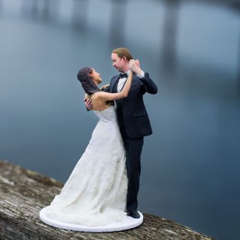 Holodeck 3D Studios - Capture the Moment!  Instead of a traditional portrait - print your photo as a 3D sculpture. - 3D Printing Near Me