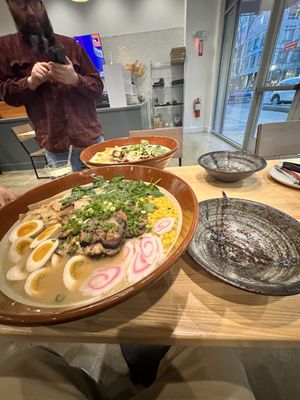 YōKi Japanese Restaurant & Bar - Ramen & Sushi Place by null
