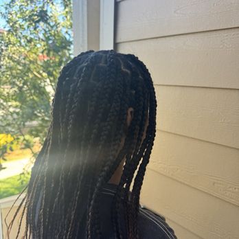 Braids & Twists - Medium knotless braids - Hair Stylists Near Me
