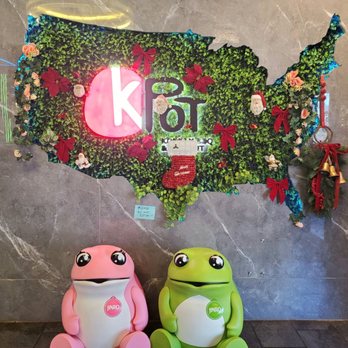 KPOT Korean BBQ & Hot Pot - Some cute decor at the entrance - Korean Near Me - Brandon, Florida