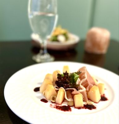 Le Bistro by null