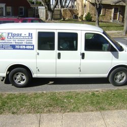 Floor-it Flooring - "Our Mobile Showroom Where We Bring The Samples to Your Doorstep"