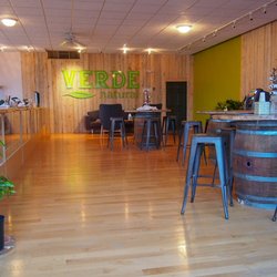 Verde Natural - Come inside and visit our budroom.