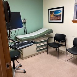 Sutter Coast Walk-In Clinic - Exam room
