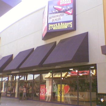 The Outlets at Orange - Steve & Barry's - Shopping Centers Near Me - Orange, California