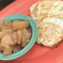 Eat 33 - Eggs and fried apples