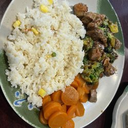 Shoto's Japanese Seafood and Steak House - Teriyaki Ribeye with Rice & Carrots
