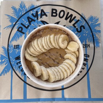 Playa Bowls - Oatmeal bowl w/ banana and peanut butter - Juice Bars & Smoothies Near Me - Delray Beach, Florida Playa Bowls - Oatmeal bowl w/ banana and peanut butter - Juice Bars & Smoothies Near Me - Delray Beach, Florida