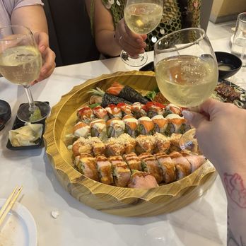 Sushi Loop - Sushi Bars Near Me - Chicago, Illinois Sushi Loop - Sushi Bars Near Me - Chicago, Illinois