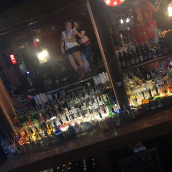 Coyote Ugly - Pubs Near Me - Destin, Florida
