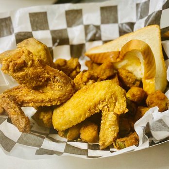 The Rolling Rooster - 5 Wings and 1 Side Plate - Chicken Wings Near Me - Austin, Texas The Rolling Rooster - 5 Wings and 1 Side Plate - Chicken Wings Near Me - Austin, Texas