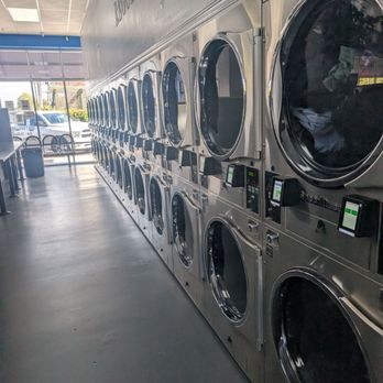 Ez Coin Laundromat - Latest laundry machines - Laundromat Near Me - Sunnyvale, California