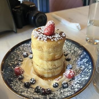Mood Restaurant & Cafe - mascarpone pancakes - Coffee & Tea Near Me - Boston, Massachusetts