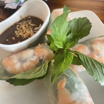 Mama Pho - Summer Rolls - Vietnamese Near Me - Honolulu, Hawaii Mama Pho - Summer Rolls - Vietnamese Near Me - Honolulu, Hawaii