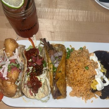 Red Pepper Taqueria - Taco Trio - Mexican Near Me - Dunwoody, Georgia