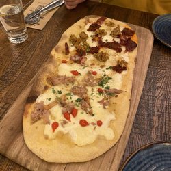 Zizzi - Sticky pig pizza