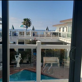 Capri Laguna - Room 605 - Hotels Near Me - Laguna Beach, California Capri Laguna - Room 605 - Hotels Near Me - Laguna Beach, California