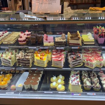Chateau De Chantilly Cafe - Dessert glass - Bakeries Near Me - Chantilly, Virginia