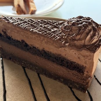 Summer Place - Chocolate Mousse Cake - New American Near Me - Lakewood, Ohio