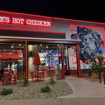 Dave's Hot Chicken - Chicken Shop Near Me - Aurora, Colorado