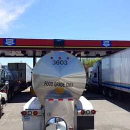 This place is always really busy for truck diesel! This place is always really busy for truck diesel!