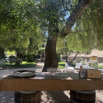 Brown Estate Vineyards - Wineries Near Me - St. Helena, California Brown Estate Vineyards - Wineries Near Me - St. Helena, California