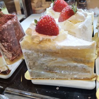 Sunmerry Bakery - Bakeries Near Me - Irvine, California