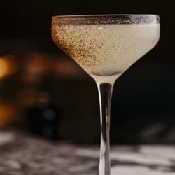 Beautiful Stranger | Estancia Raicilla, Lustau Bianco Vermut, Lime, Sencha, Coconut Water, Orange Blossom.