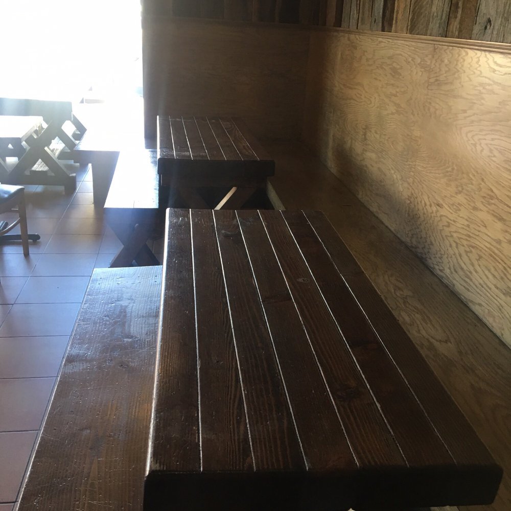 La Perrada De Chalo - Seating - Burgers Near Me - Jackson Heights, New York La Perrada De Chalo - Seating - Burgers Near Me - Jackson Heights, New York